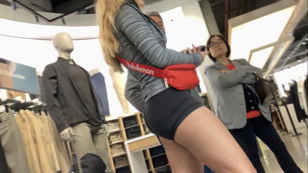 Click to view full size Lulu Bubble Ass