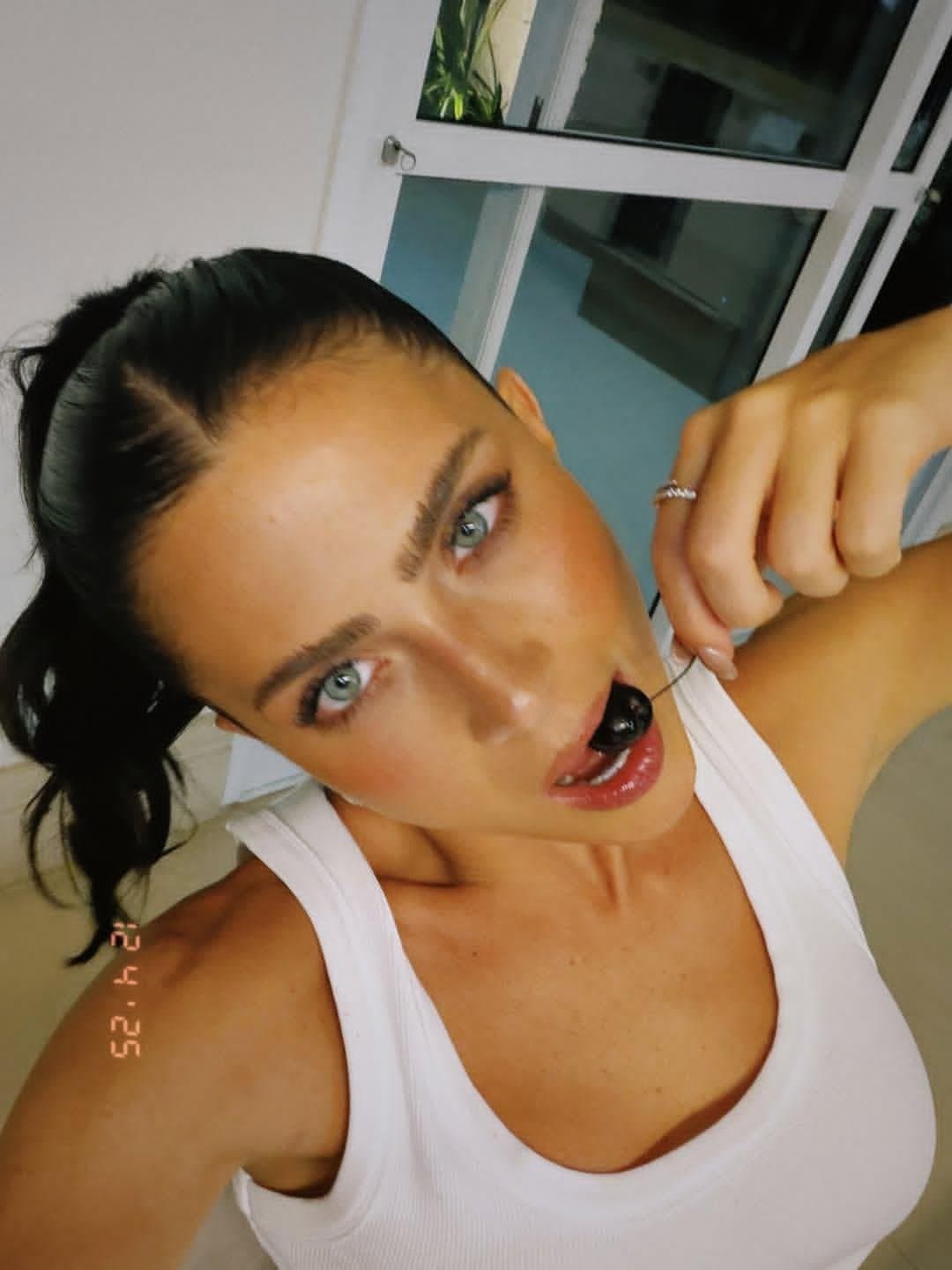 Jade Picon delicia a beleza...Jade linda morena , tao gostosa !!!