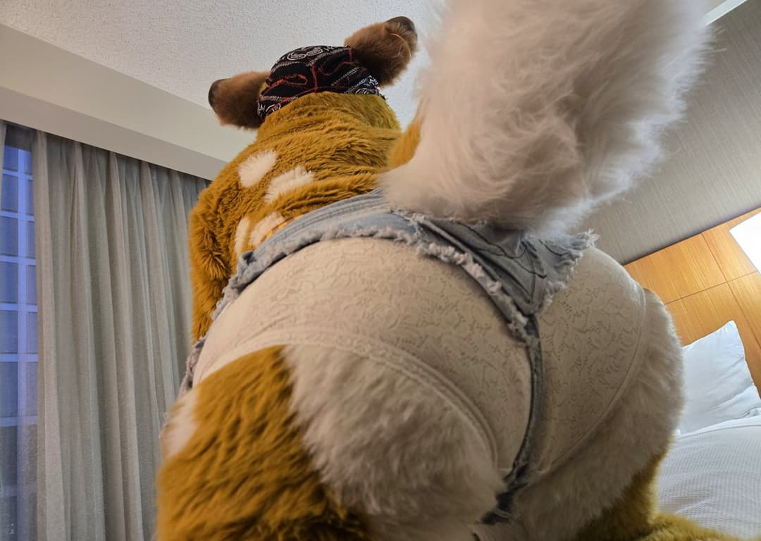 [FURRY/GAS] ?? deer fursuiter teasing and having gas (ļôťûșľâfâŵń/jǎčķâļșťŷļê)