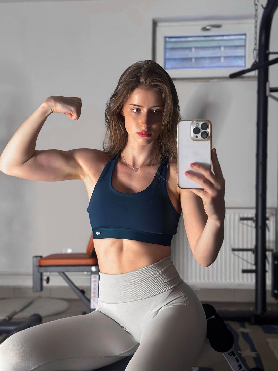 Mira Szalma selfies...Mira a beauty , teen pretty and sexy !!!