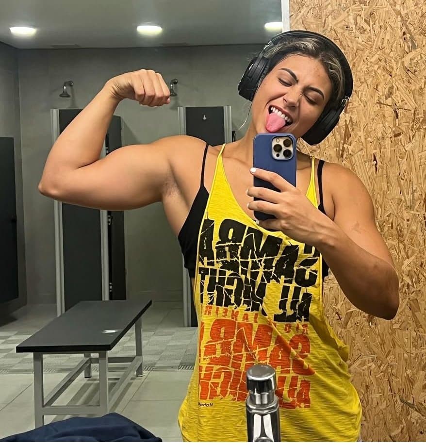 Pt.1 Fitness FBB influencer Lily Martinss. Pics only of this Brazilian goddess