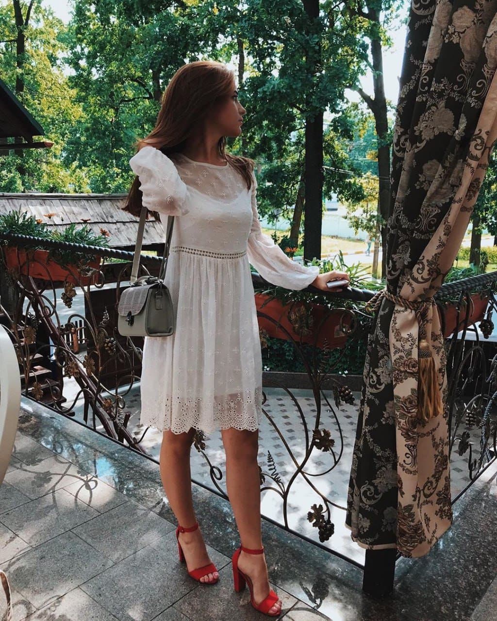 ? Legs of a hot slut in heels. Sexy feet candid