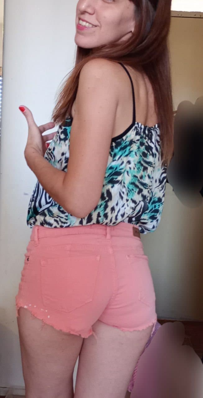 Maira Passe, esposa caliente ama que otros la vean.