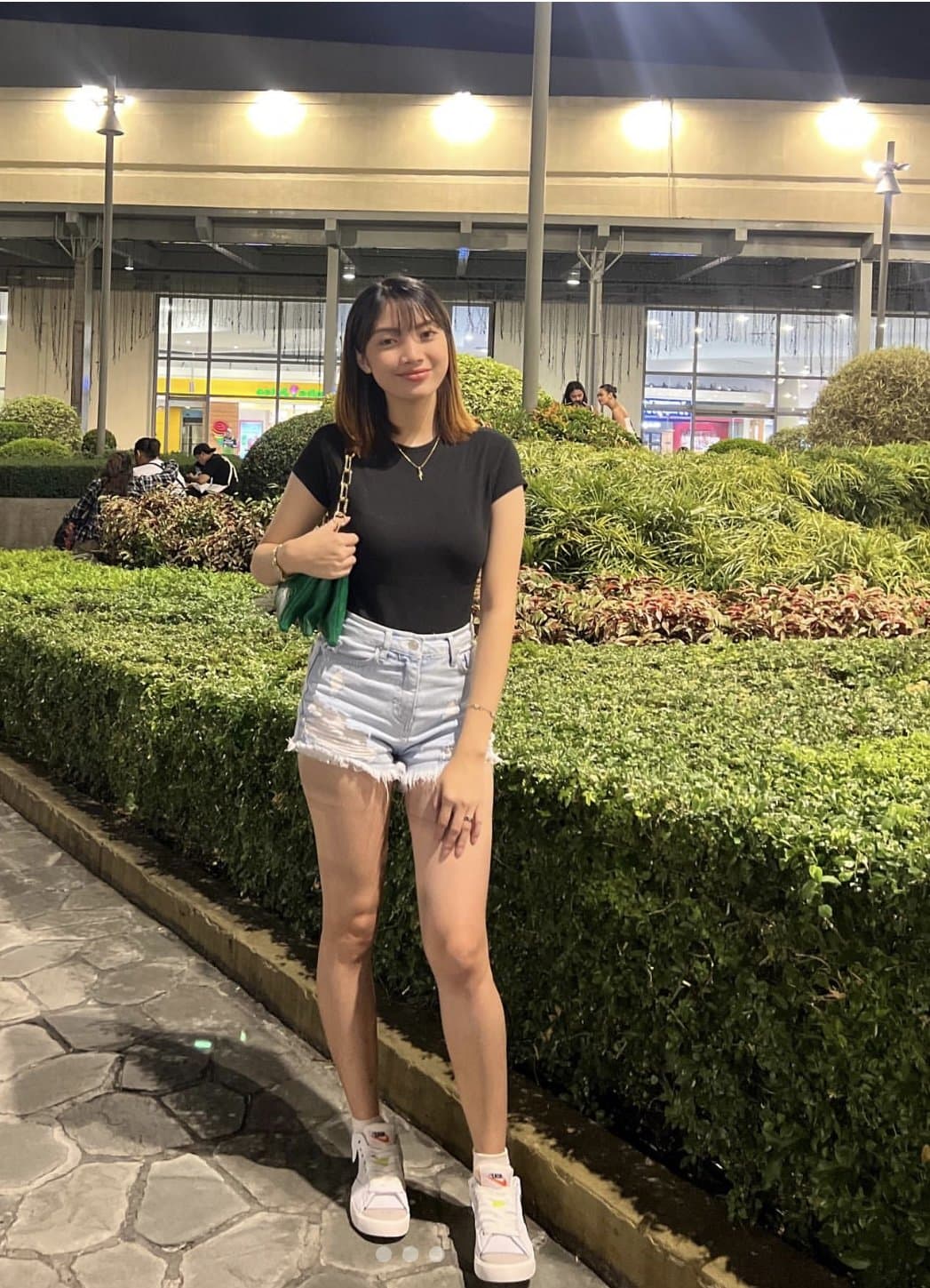 25-0402 - Flight Attendant Trainer Loves Cock