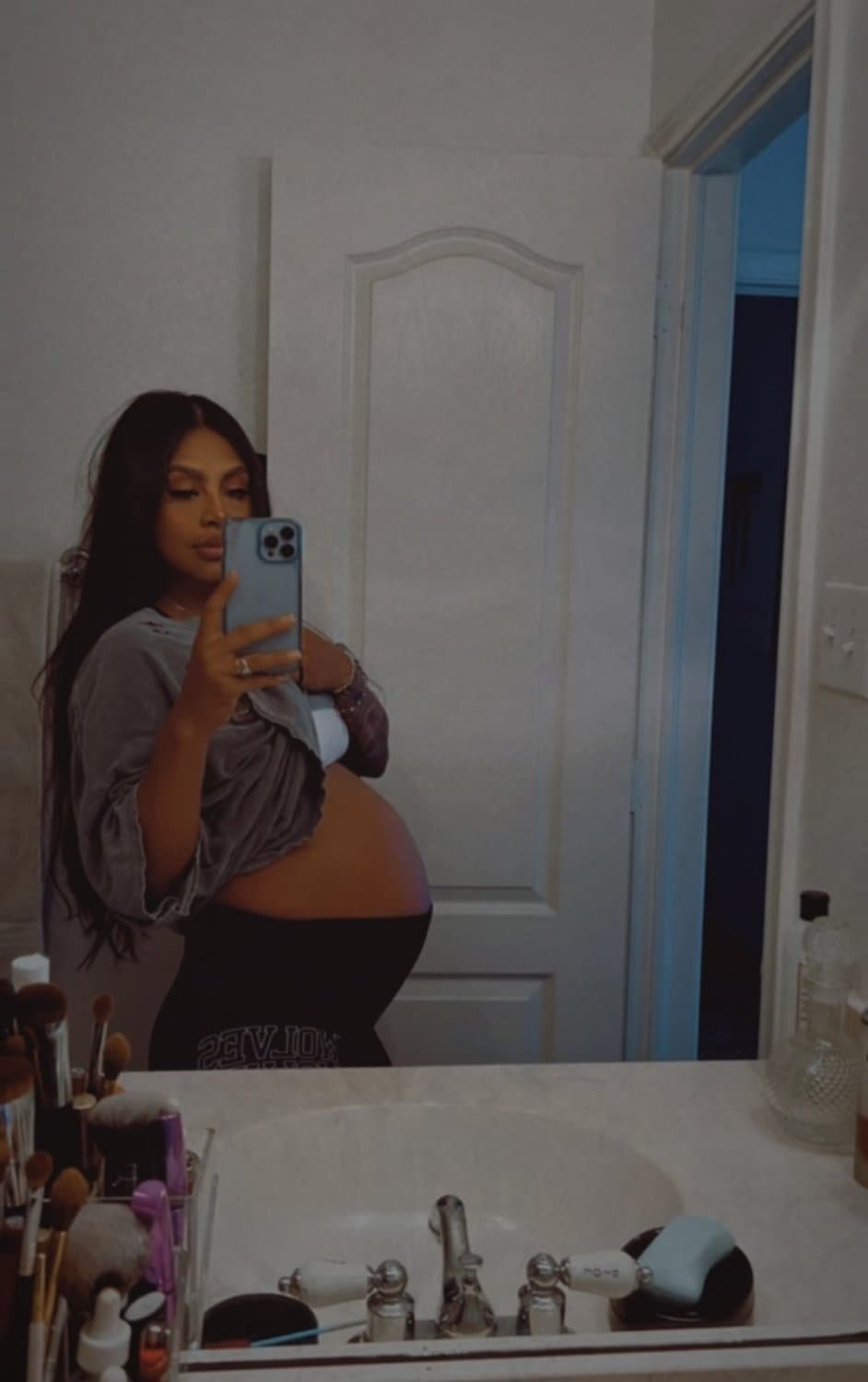 Sexy Latina MILF, Pregnant, Feet, Fit, Comments Welcomed.