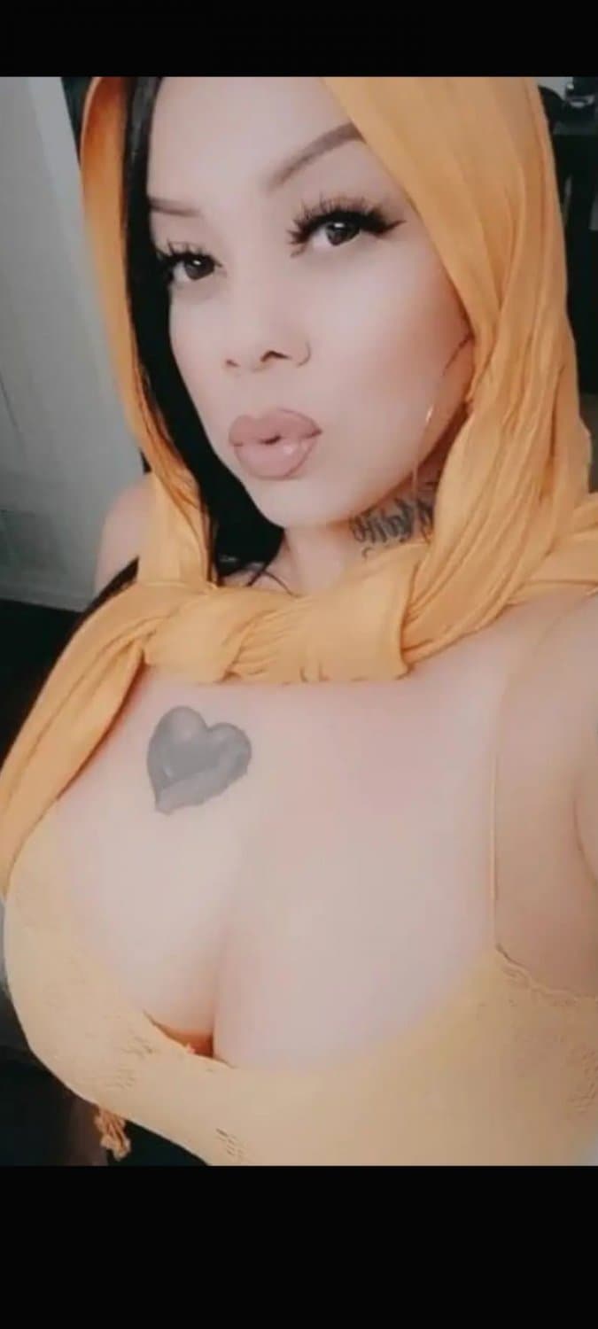 Latina chola has massive tits and loves cum on her lips and massive tits