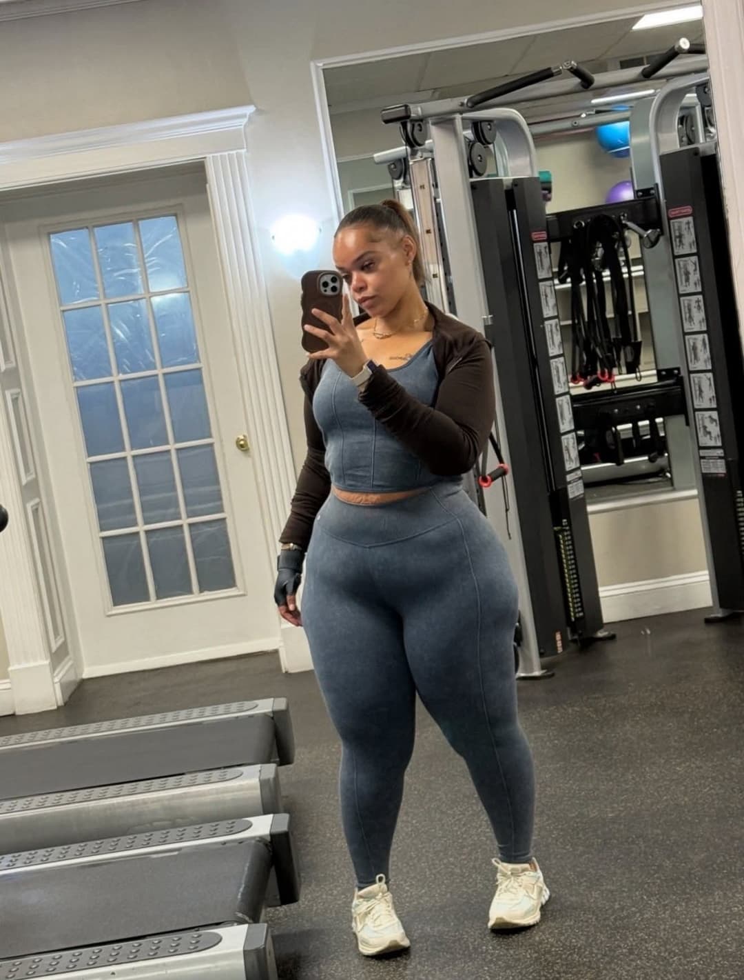 THICK CURVY EBONY BIG BOOTY