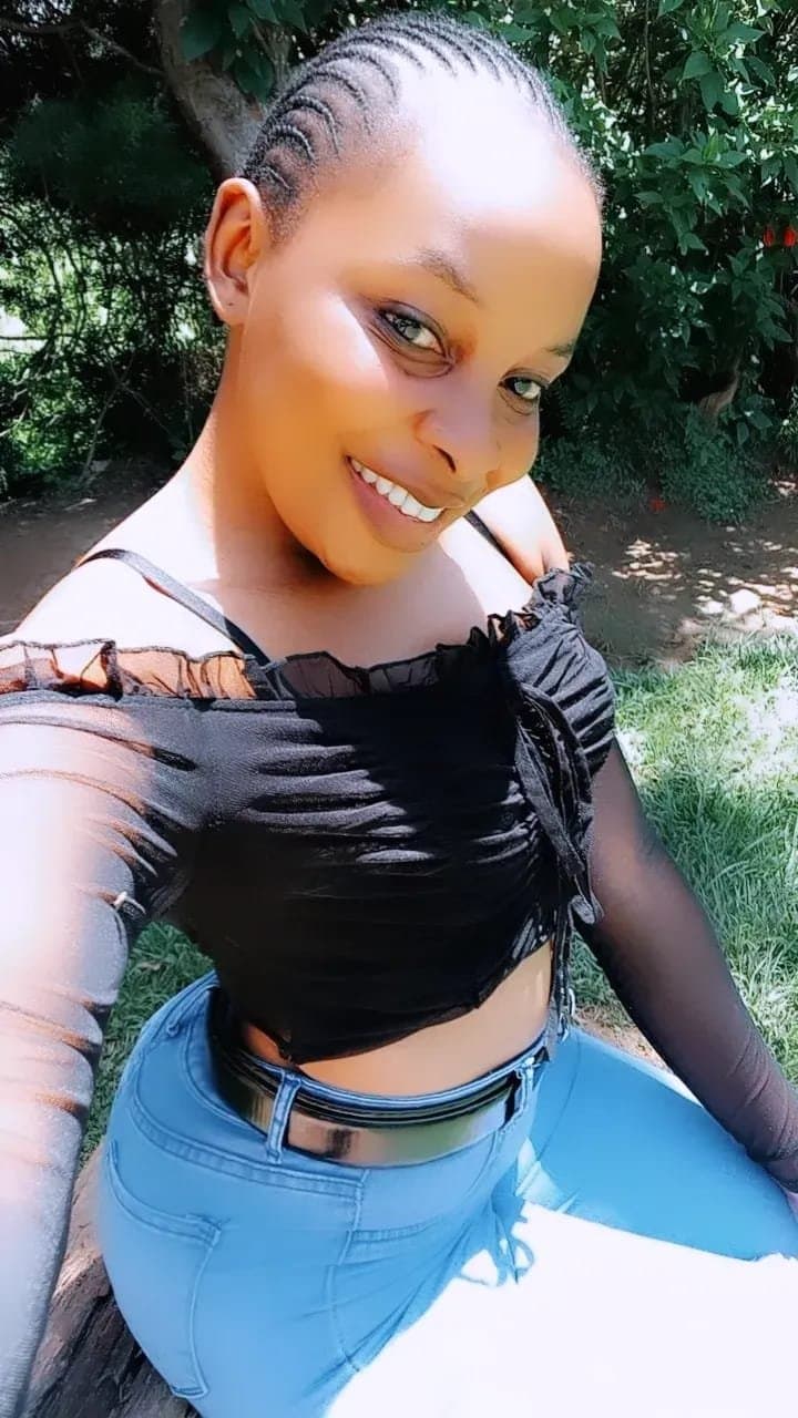 Kenya Hoe with a phat ass ... message her on Whatsapp +254_ 791_ 077_836