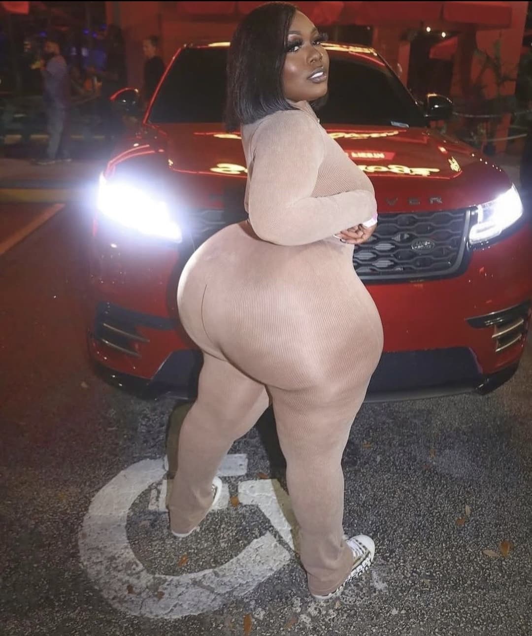 Heavy booty Bbw goon meat