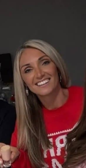 Slut milf Kelly, attention seeking slut