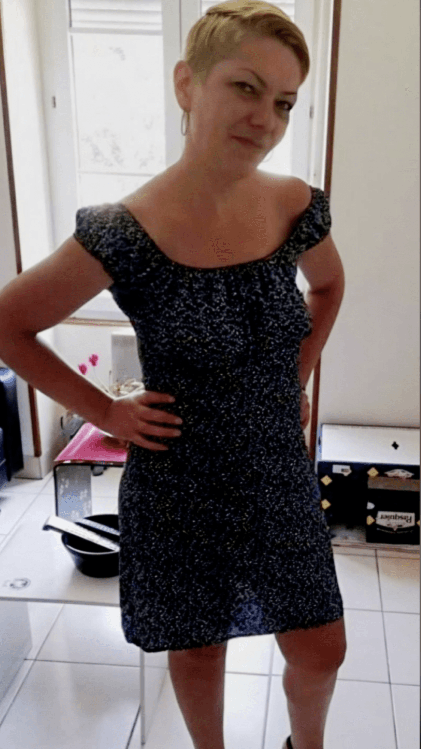 Vanessa is a hot French 3 holed MILF that loves having her asshole gaped. Can also fist her cunt