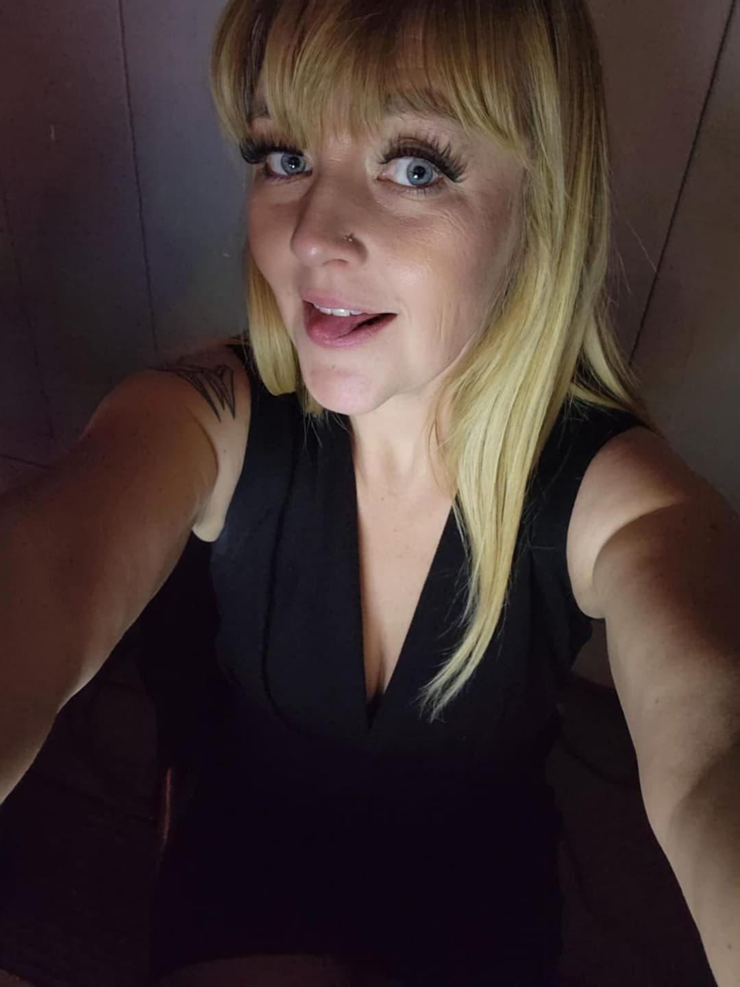 St Louis USA webslut destiny on display.cum everywhere on her.kik in comments