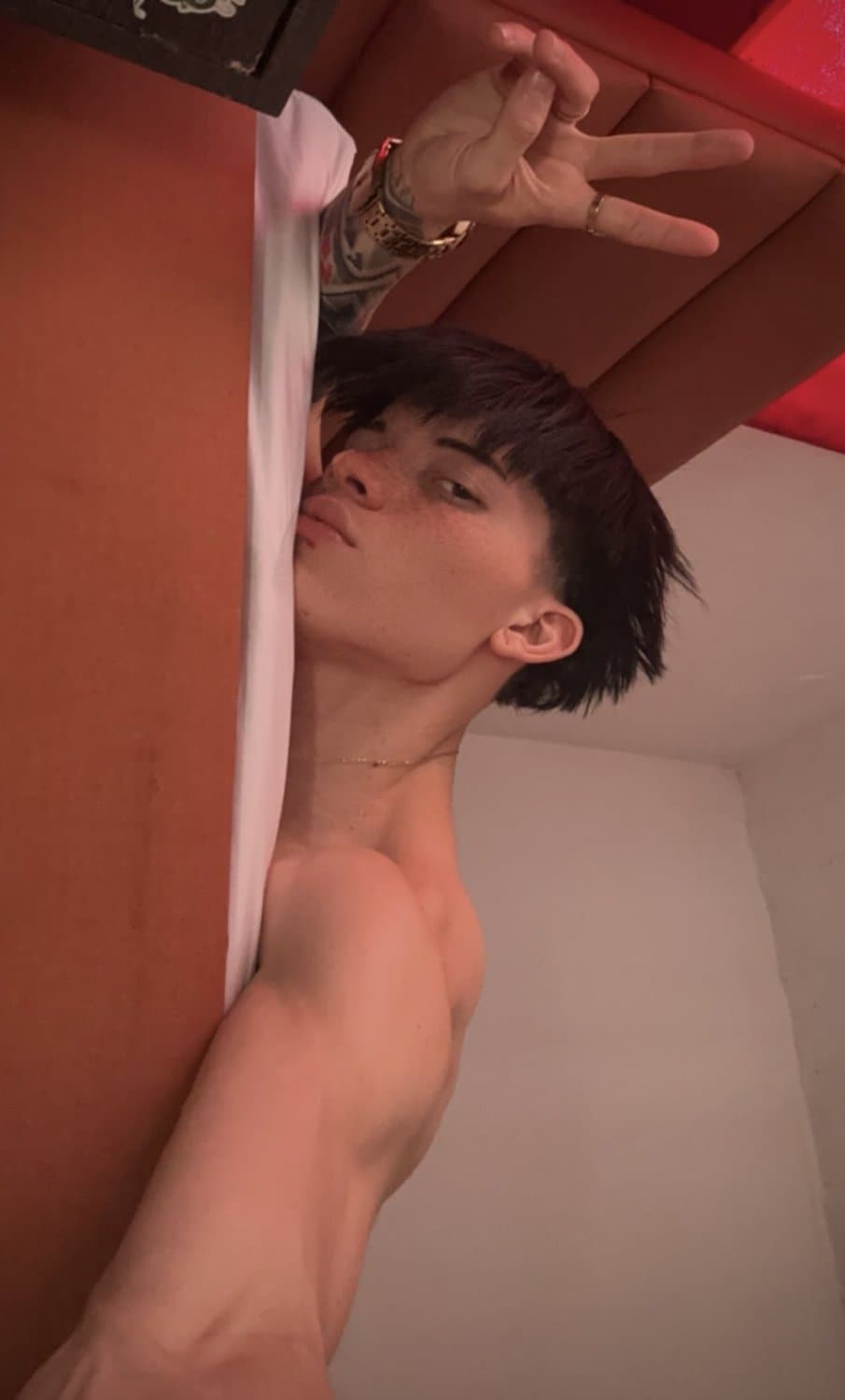 Pendejo argentino pijudo @matibijey01