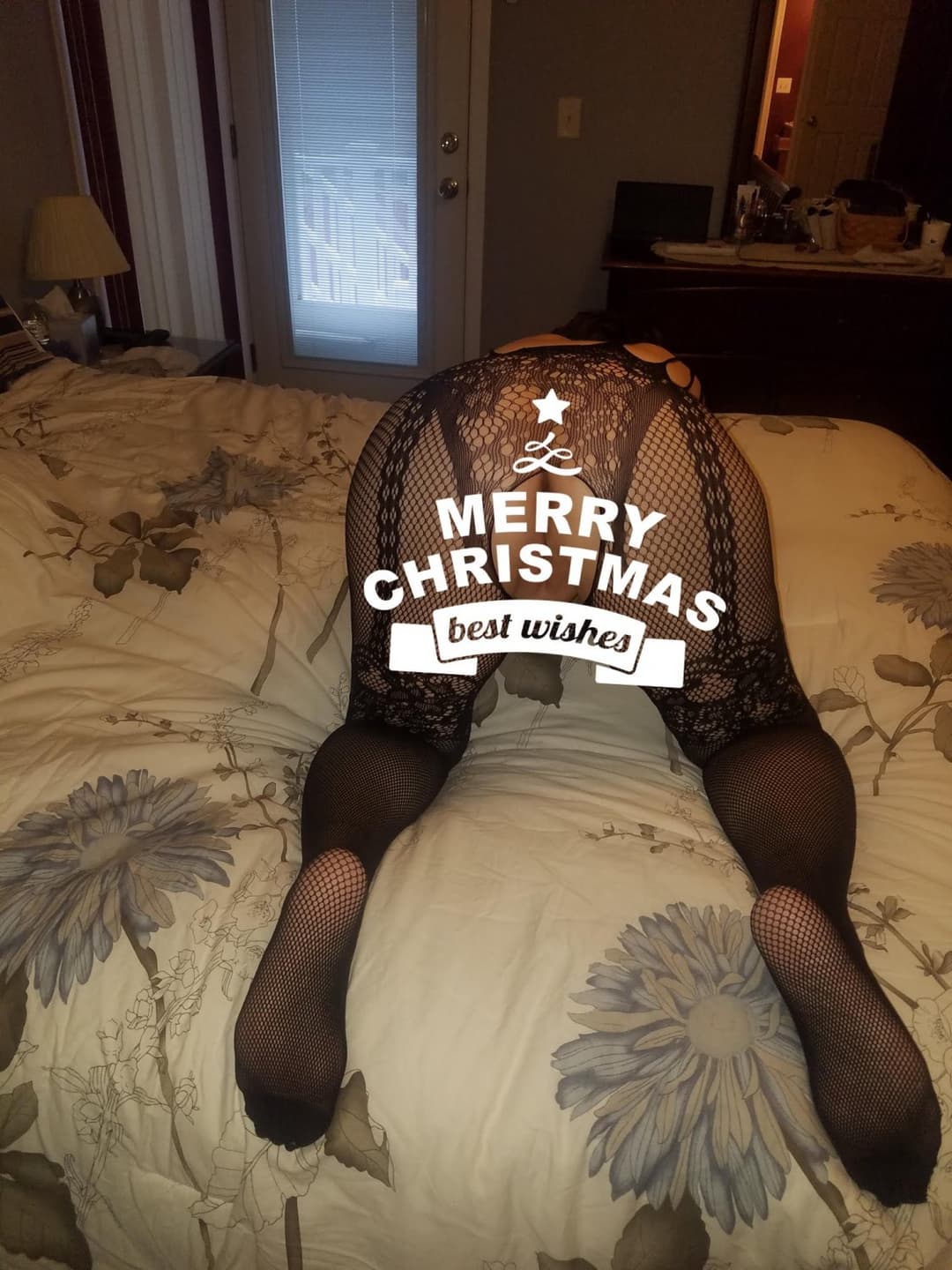 Merry Christmas please repost for me for Christmas ? kiss