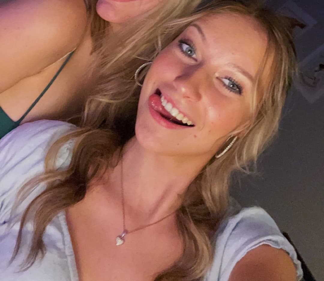 Calling all BBC! My snowbunny cousin is excited to have so many big black cocks jerk off to her.