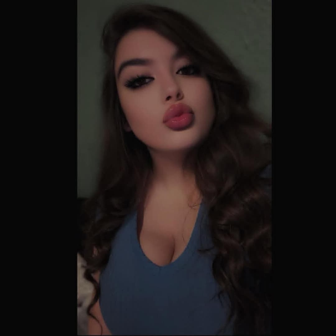 Alyssa Romero big titties and thick ass ! I cum to her everyday