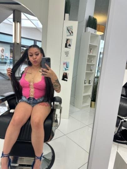 Click to view full size 21 year old Asian Escort in Orange County ca