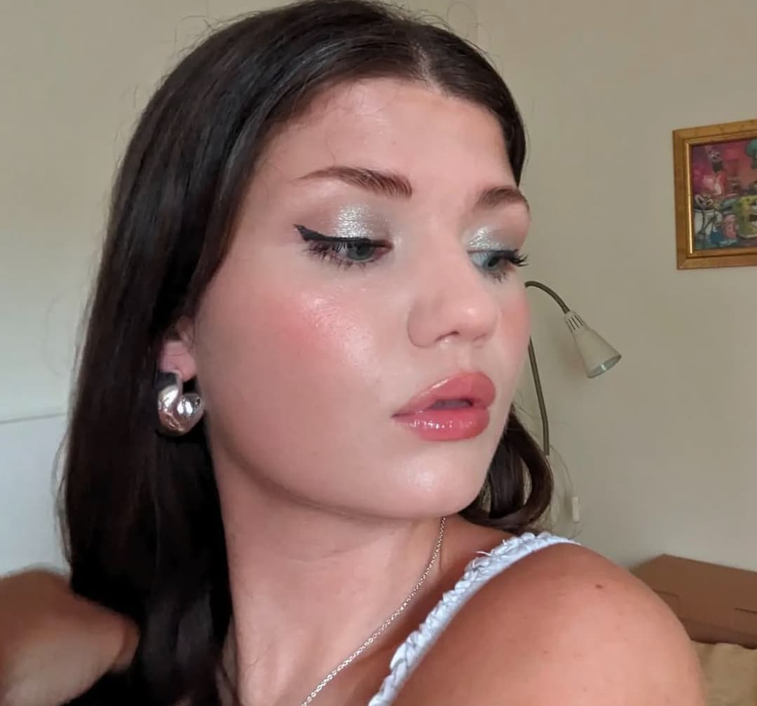 I would without a doubt impregnate every single of Charlottes holes as soon as I got the chance….