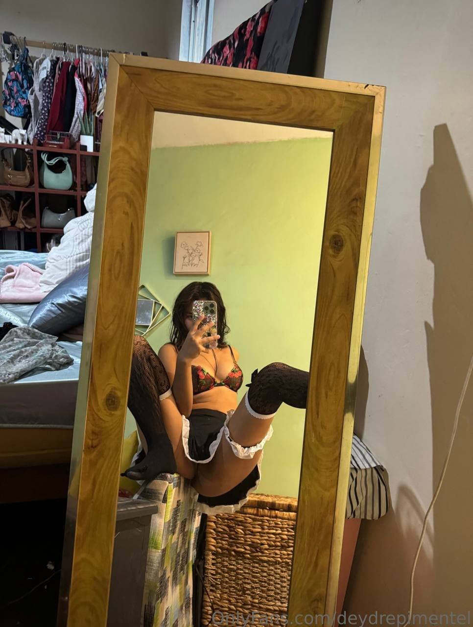 Latina putita embarazada