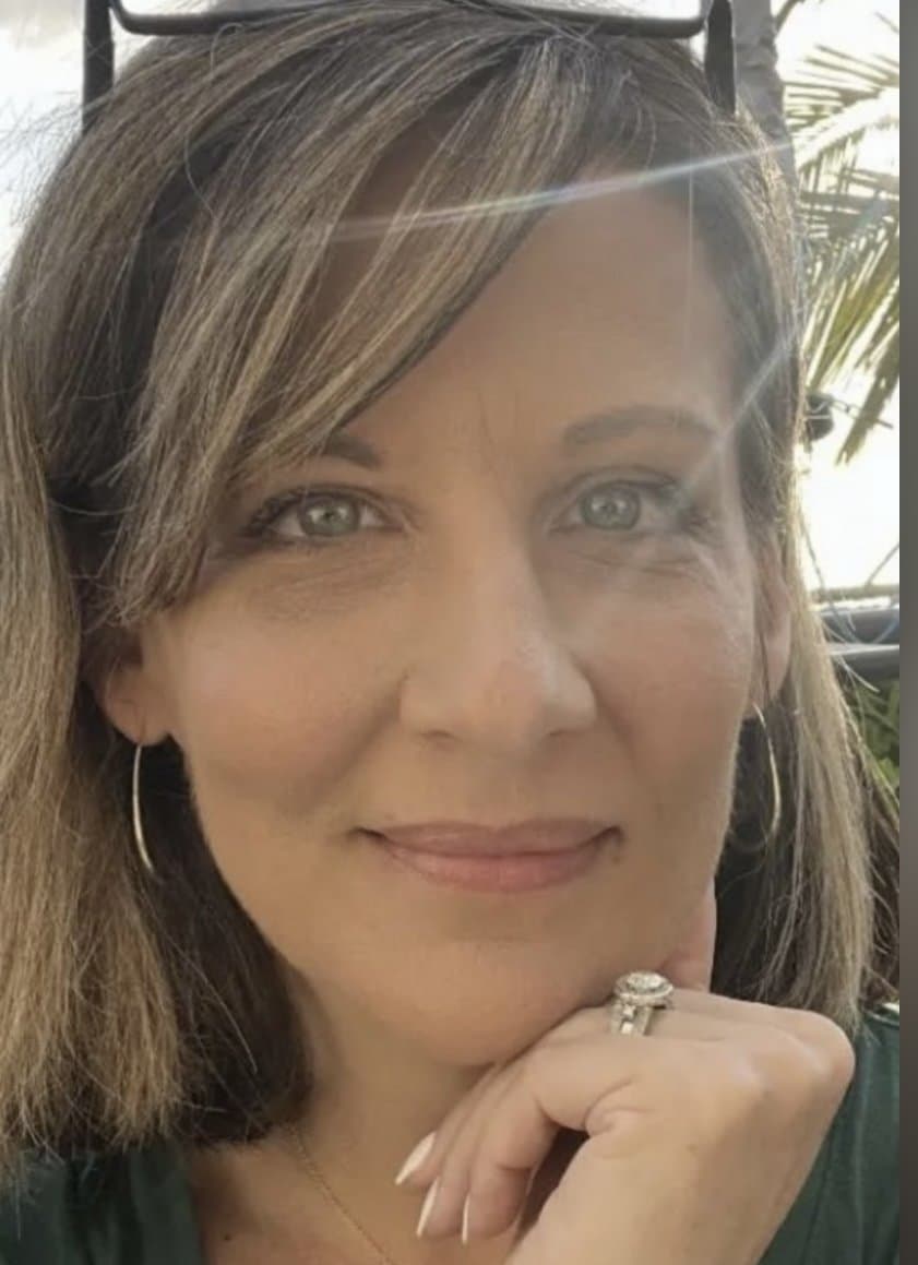 Click to view full size Soccer Mom, 41, nurse, going cock hungry with random on vacation as lovers tag and take pics.