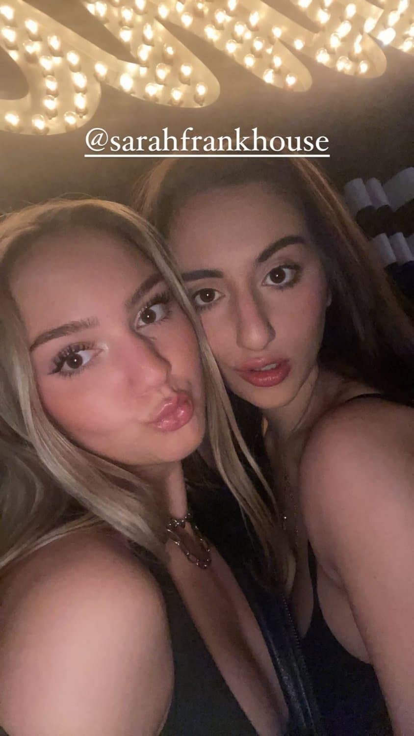 Click to view full size College Crush Lisa Sandson (@lisa.sandson). Comment your favorite pics.