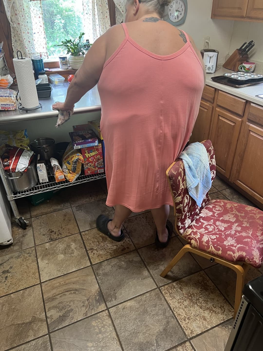 Real ssbbw mom candid too fat to stand and cook but fat enough to fuck