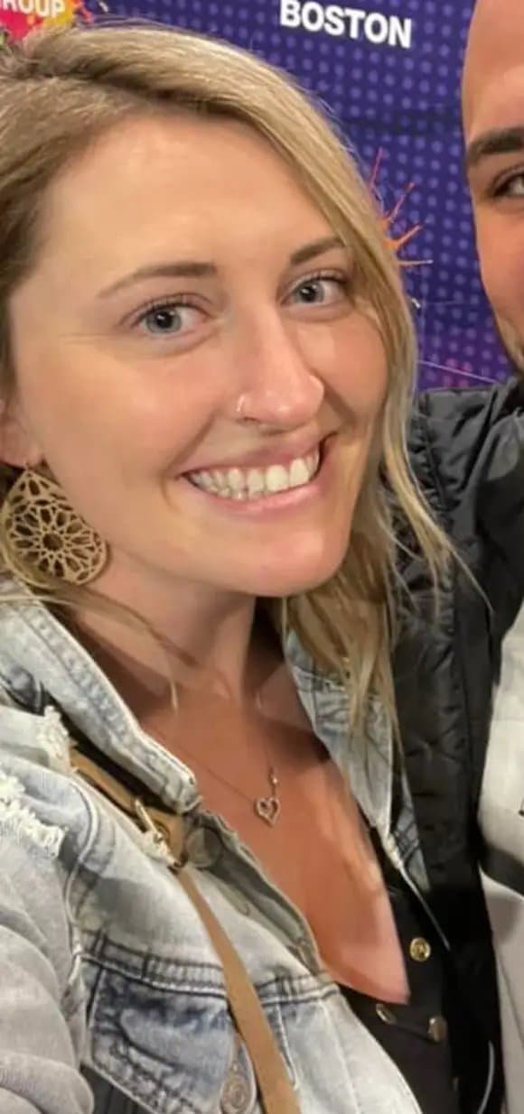 My sexy ass milf step sister. X: Johndoeg1y