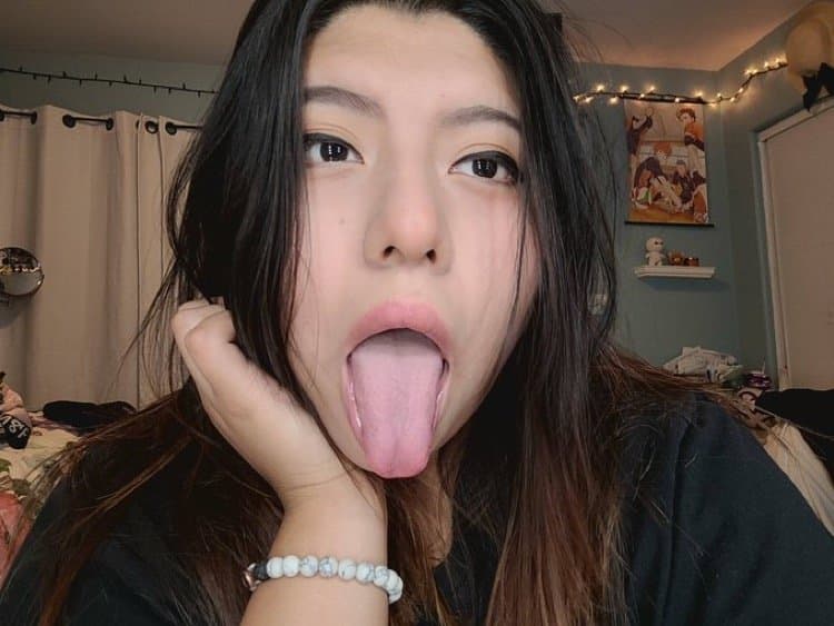 Breeze Riverside CA 23 Slut