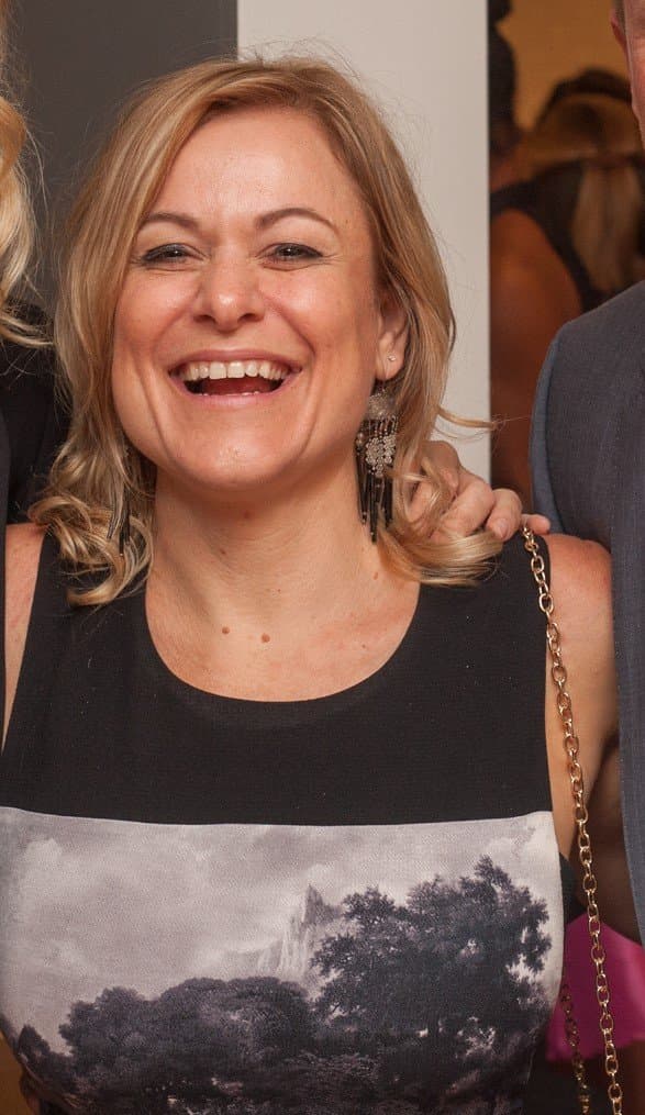 Thanks @Red5 for the video of Joiwind getting her titty  flicked at mardi gras