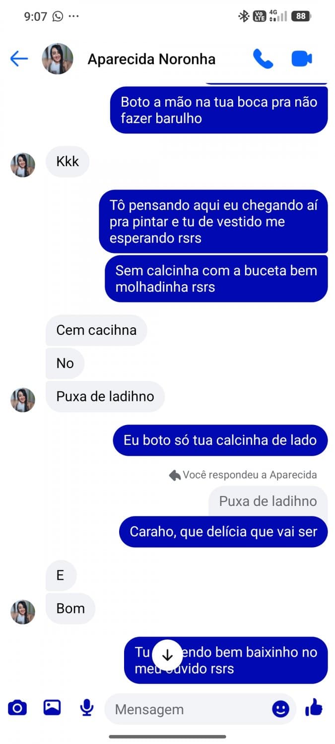 Coroa de fortaleza, mostra a buceta por Pix, mora no parque São José