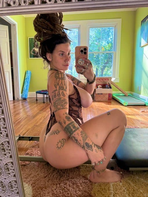 Indica Flower feet / pies