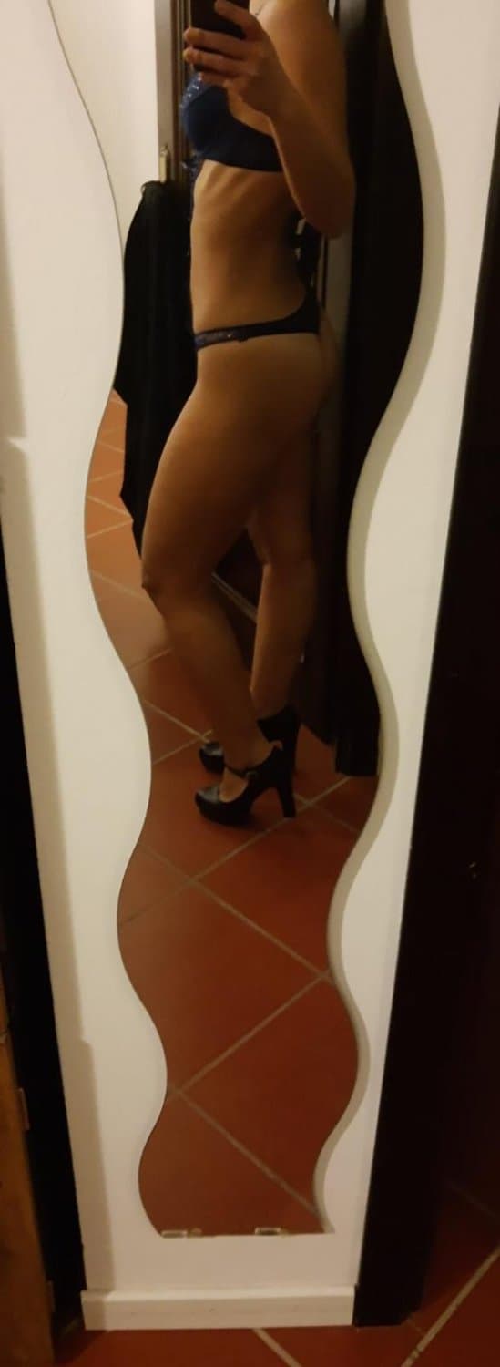 Fucking my perfect bodied brunette gf