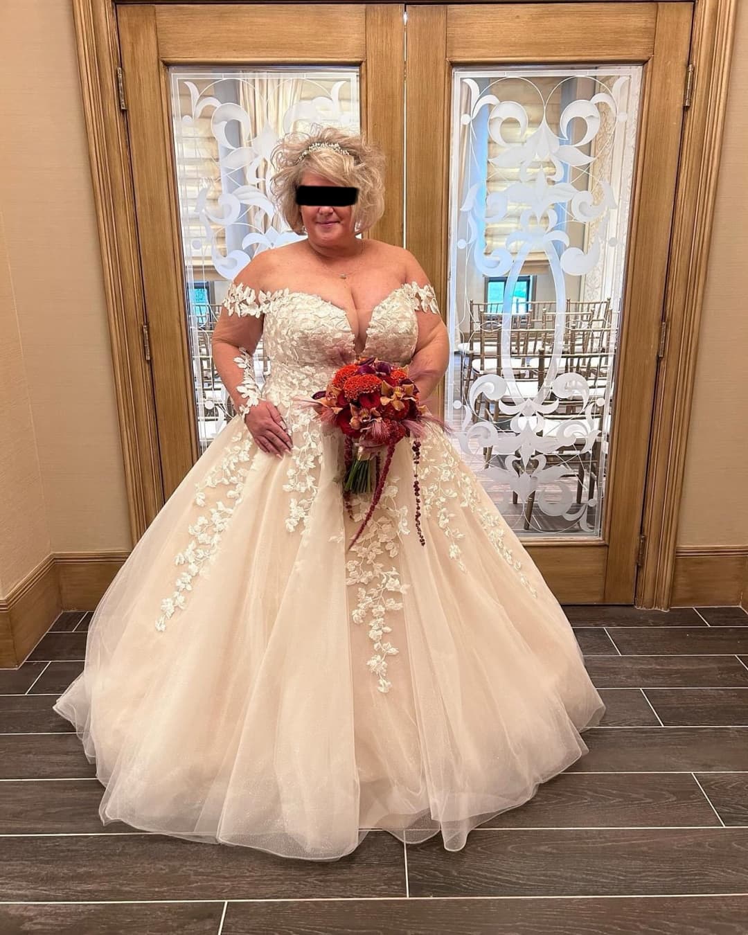 G cup milf fucks college boytoy before wedding night