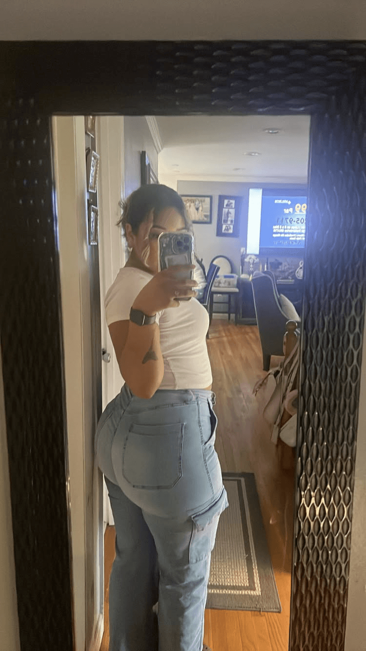 Yeni from Virginia. Chubby Latina baby she has a fat ass. Who has her nudes