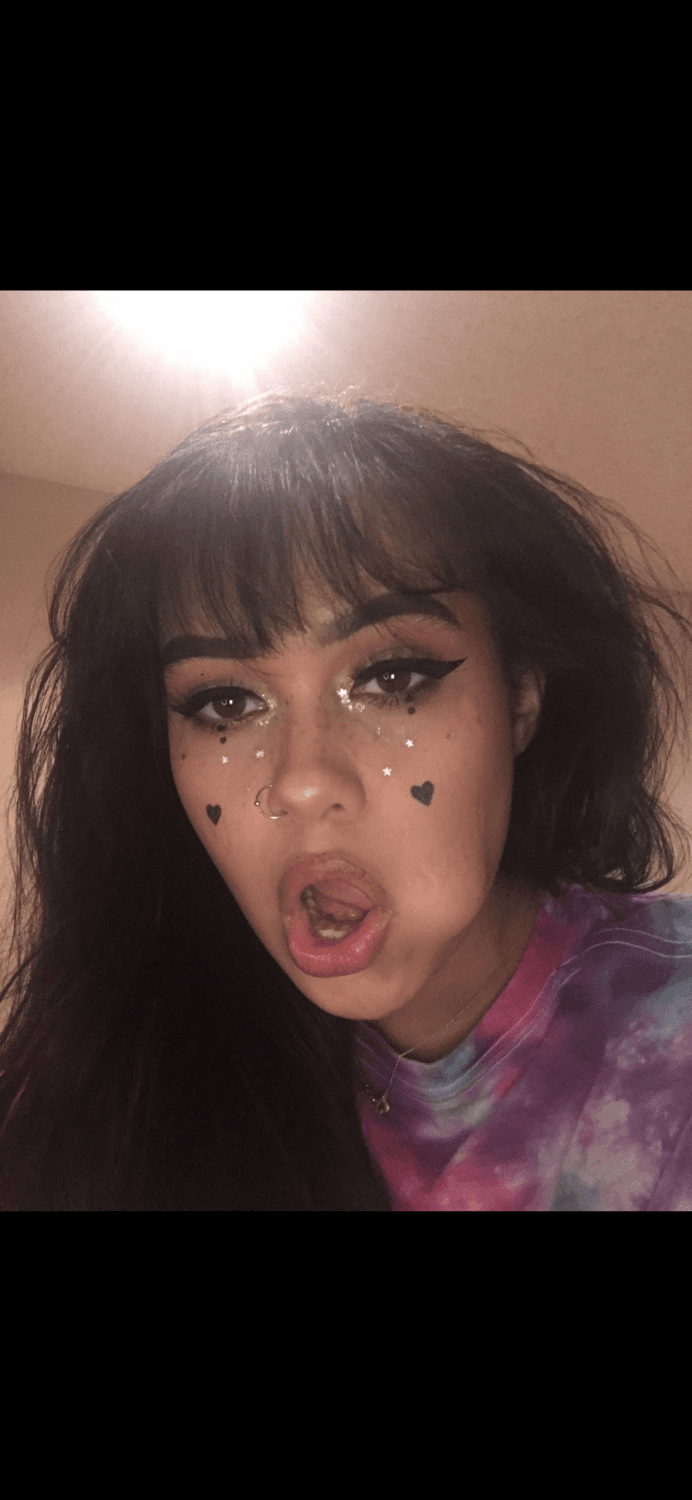 Click to view full size anyone down to cum together?? hmu