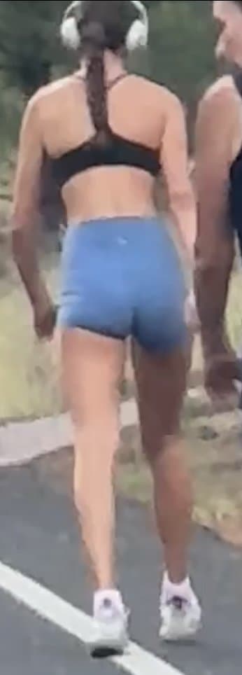 Click to view full size One of the most fine asses i have seen in a long time 21yo, bad photos creeped while driving my b