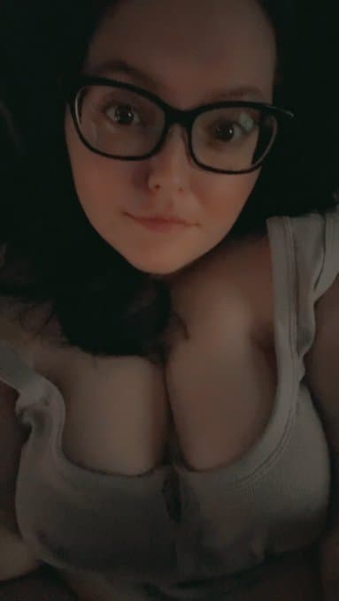Kittenblushes on snapchat wants to be a permanent webslut. She wants to be shared and scared