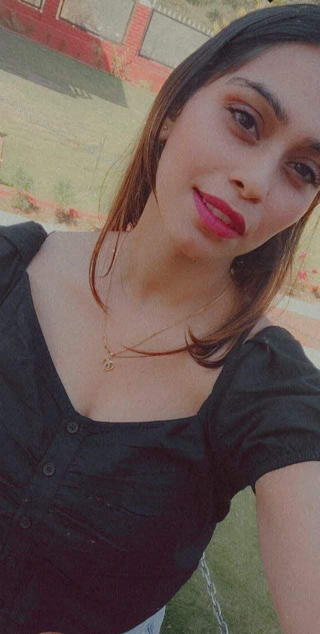 Beautiful punjabi busty babe leaked collection ??? hottest sardarni Muskan kaur randi