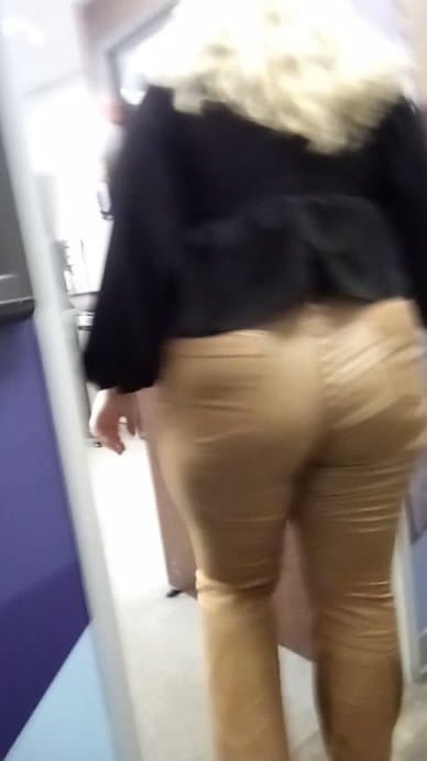 Lauren Holman Let Me See That Big White Butt Walking In Them Brown Leather Pants {Day2} ?