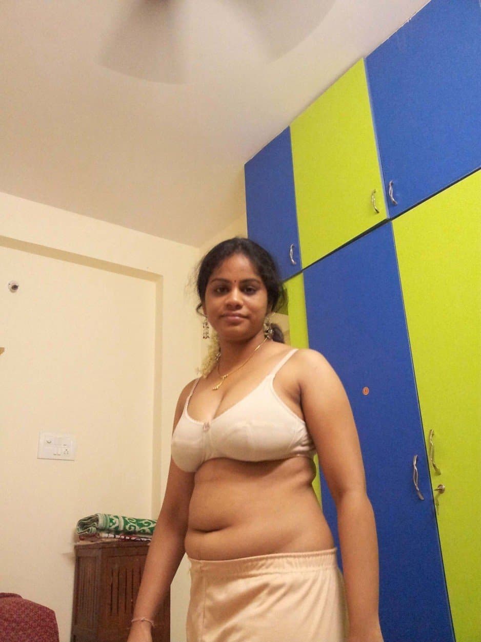INDIAN BIG BOOB WIFE LEAKED NUDES