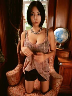 Japanese　芸能　MEGUMI　巨乳　ソフトエロ　一発やりたい