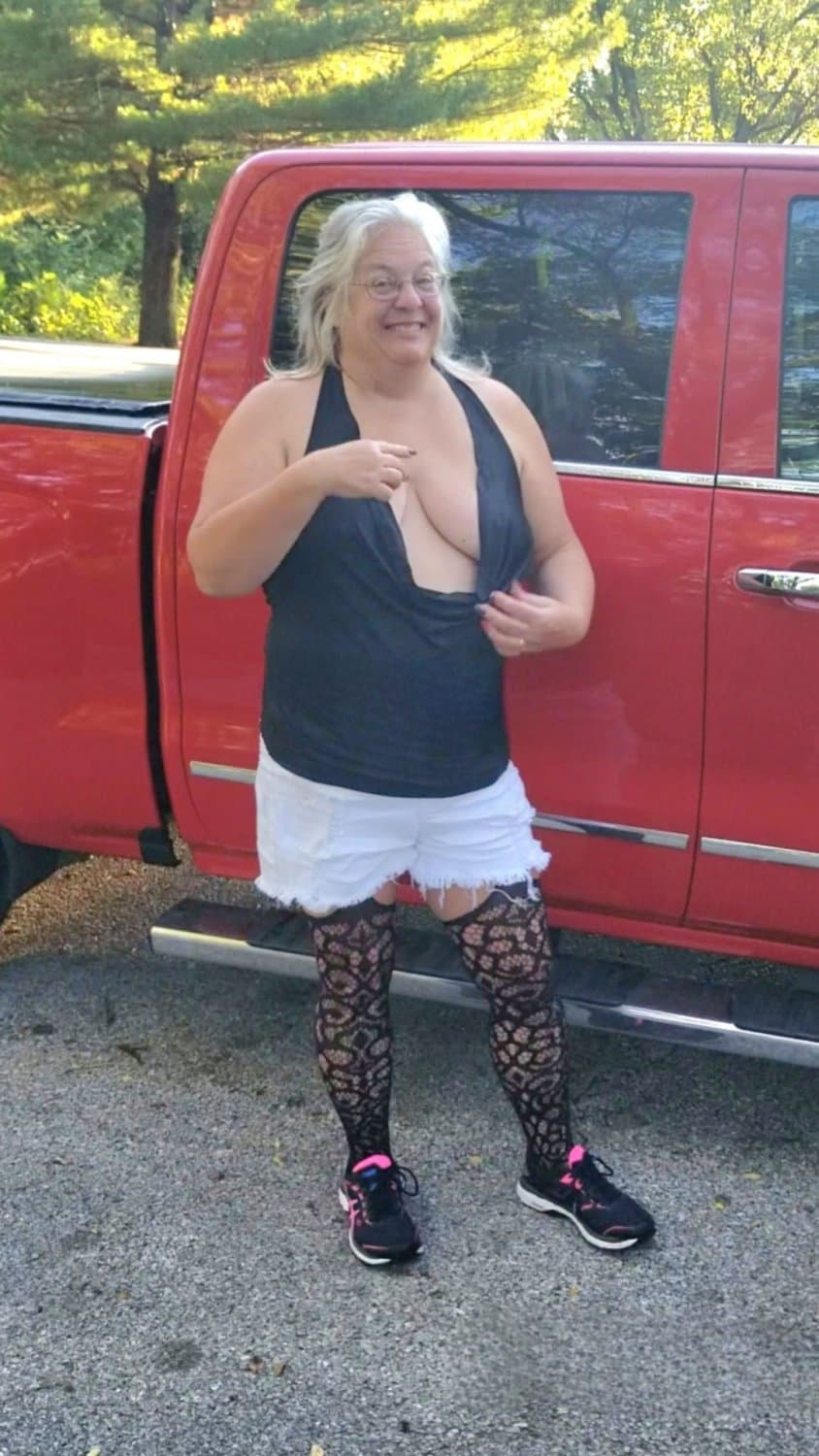 Click to view full size Working girl