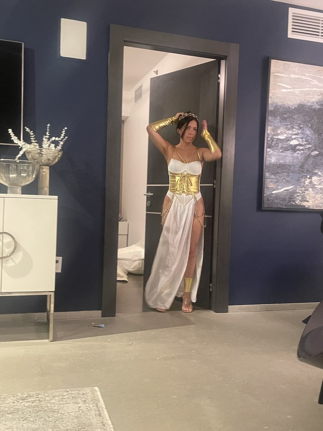 Kitty Showing Off Her Kitty