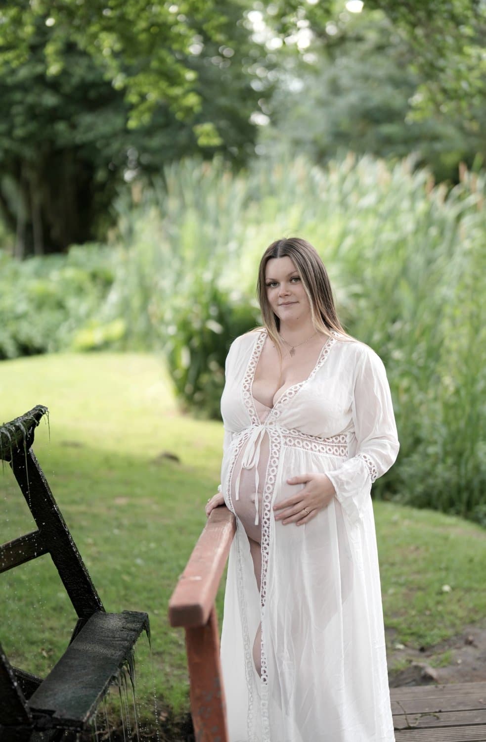 Pregnant single woman looking for fun