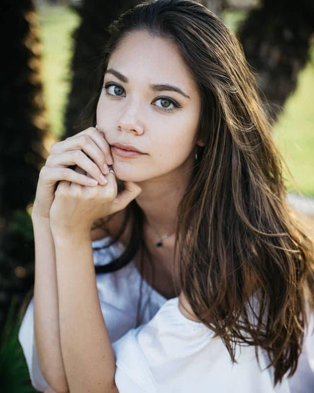 Mixed German-Korean model MELODI FLACK deserves your baby oil covering her pretty face