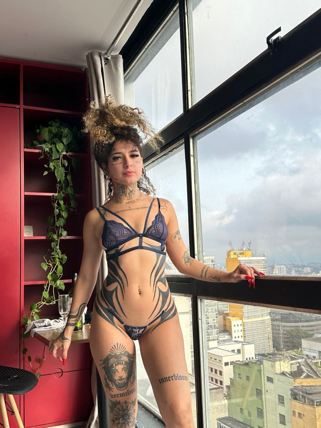 Click to view full size NUDES GRÁTIS ?? @aquela_la17 @aquela_la17 Oii amor, dar uma olhadinha! Divulgação autorizada