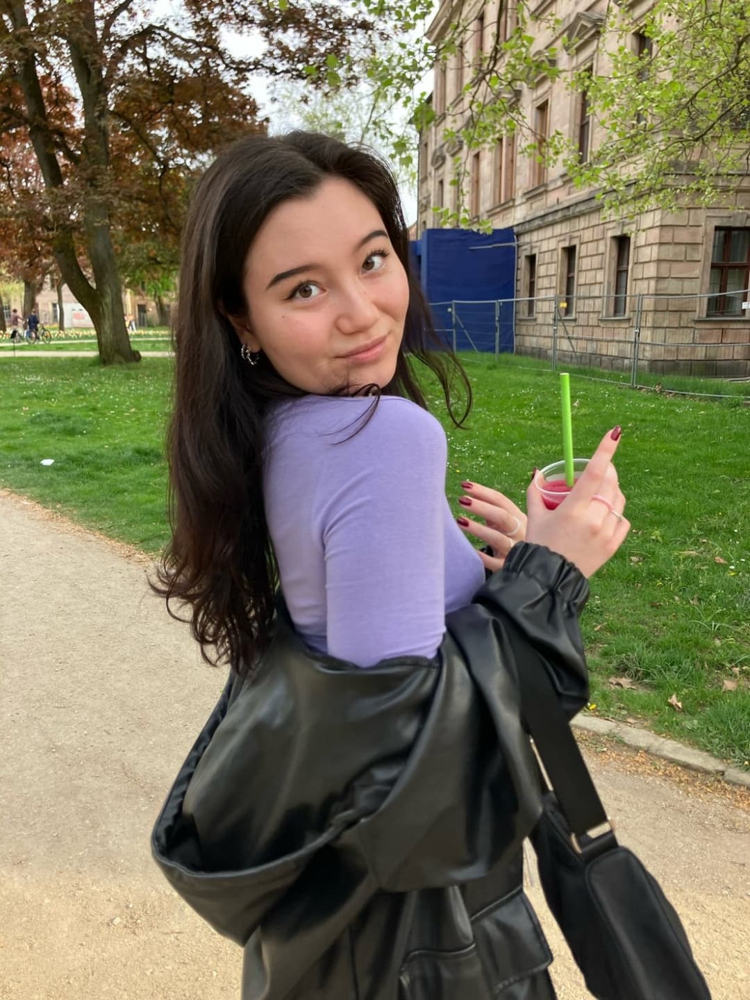 Lena B(22F, USA) shared iCloud videos and photos for jerking. Tight innocent, fit bodied nerdy girl