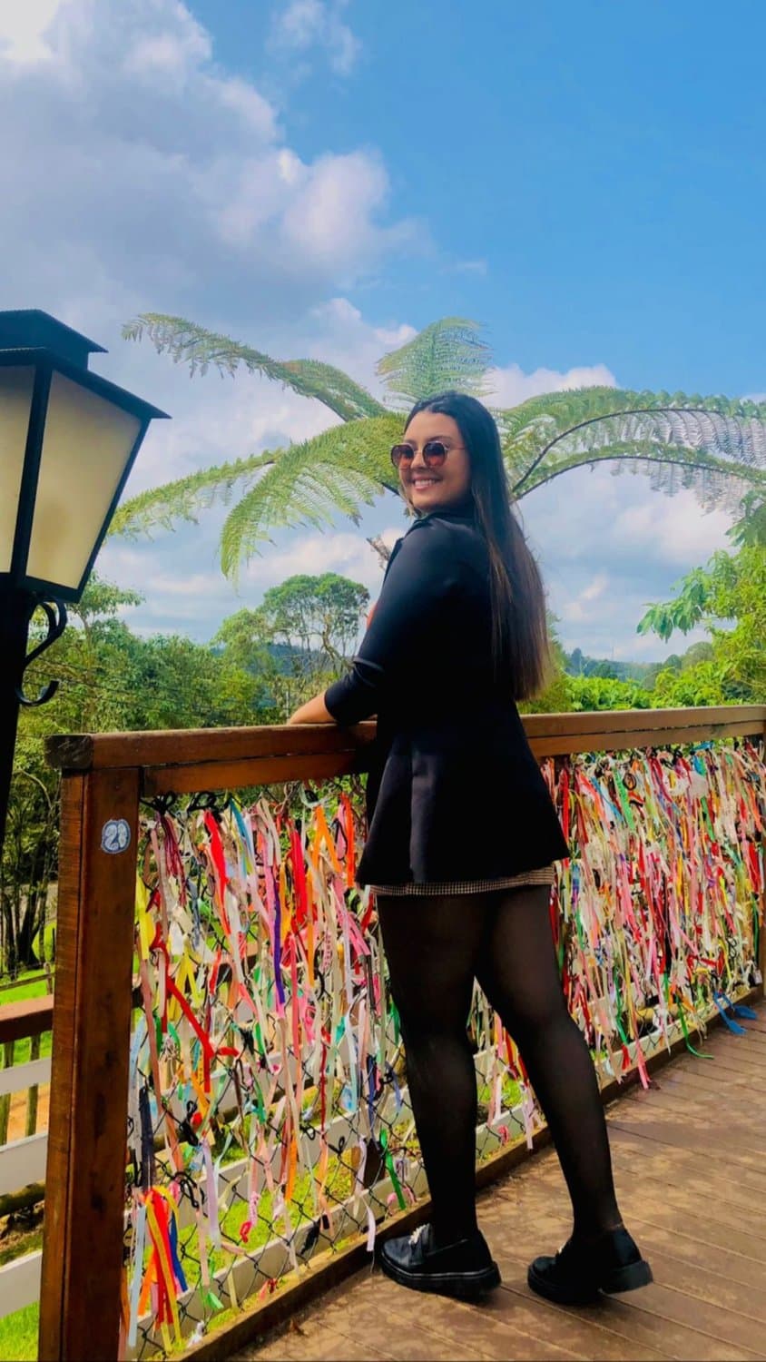 Isabella crente peituda / Isabella busty believer