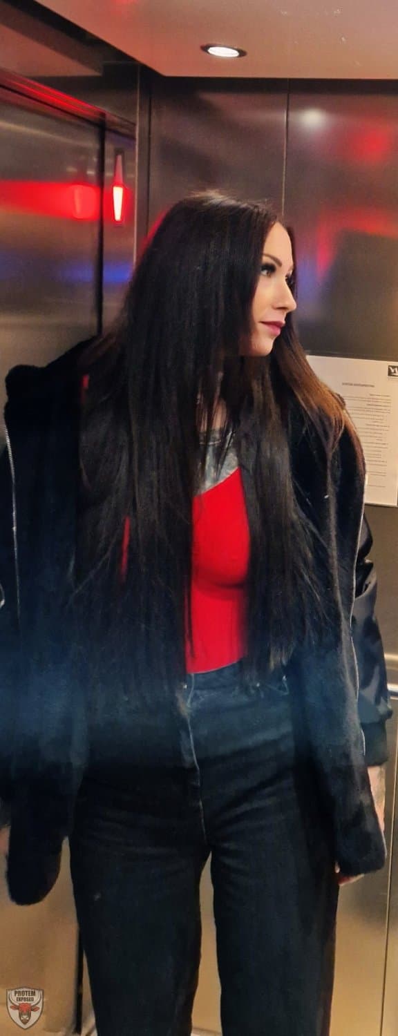 Hot tattooed goth anal slut fuck that big white cock like a pro whore