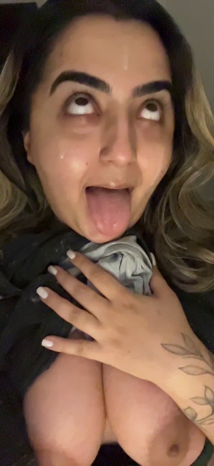 Thick Fat BBW Gf LOVES showing fatass and tits